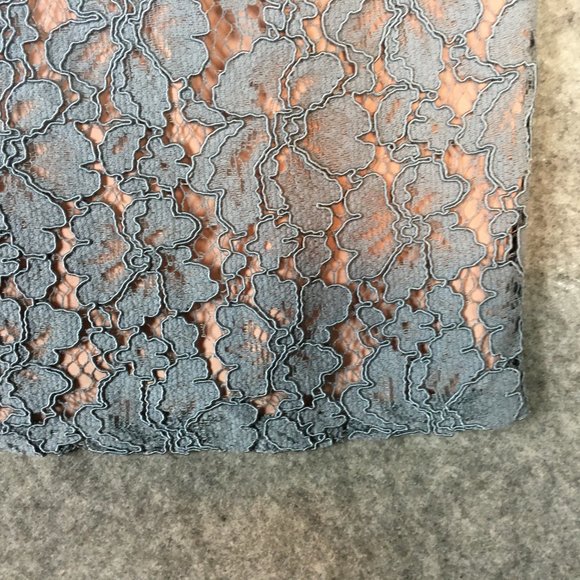 Cynthia Rowley Blouse Top 2 XS Lace Shell Dusty Blue Floral Cap Sleeve Career - Picture 2 of 13